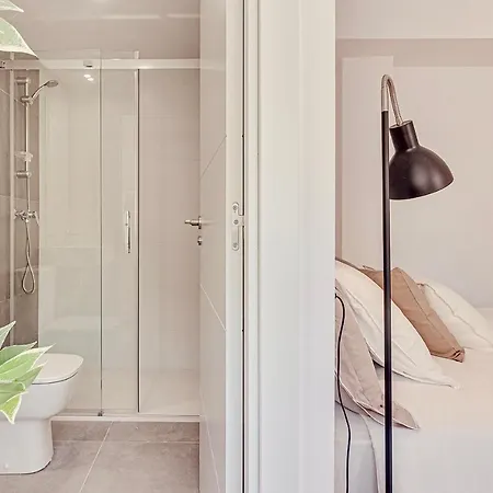 Main Street Deluxe Апартаменты Ла-Корунья