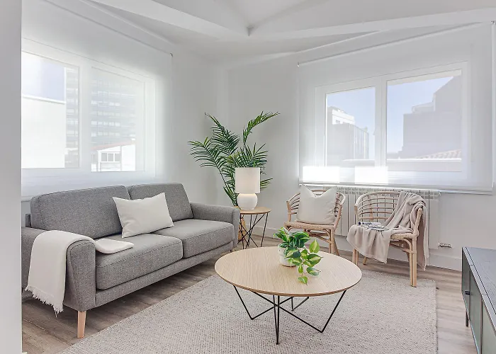 Main Street Deluxe Apartment