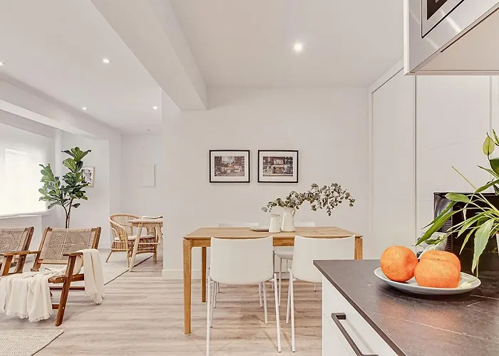 Main Street Deluxe *