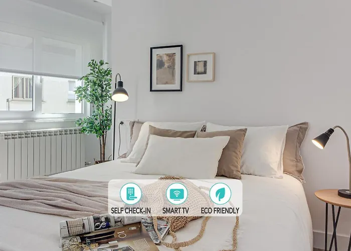 Main Street Deluxe * A Coruna